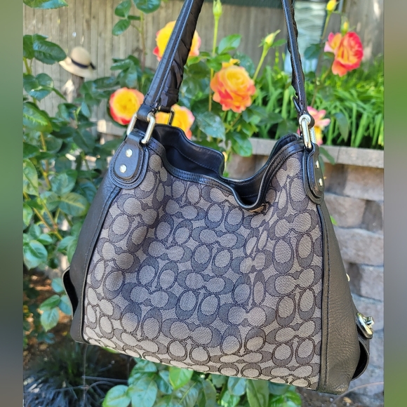 Coach Edie Signature Jacquard Shoulder Bag - Picture 3 of 17